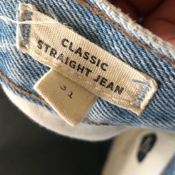 Madewell|Classic straight Jean in distressed style, light wash & high waisted••• - Picture 12 of 16